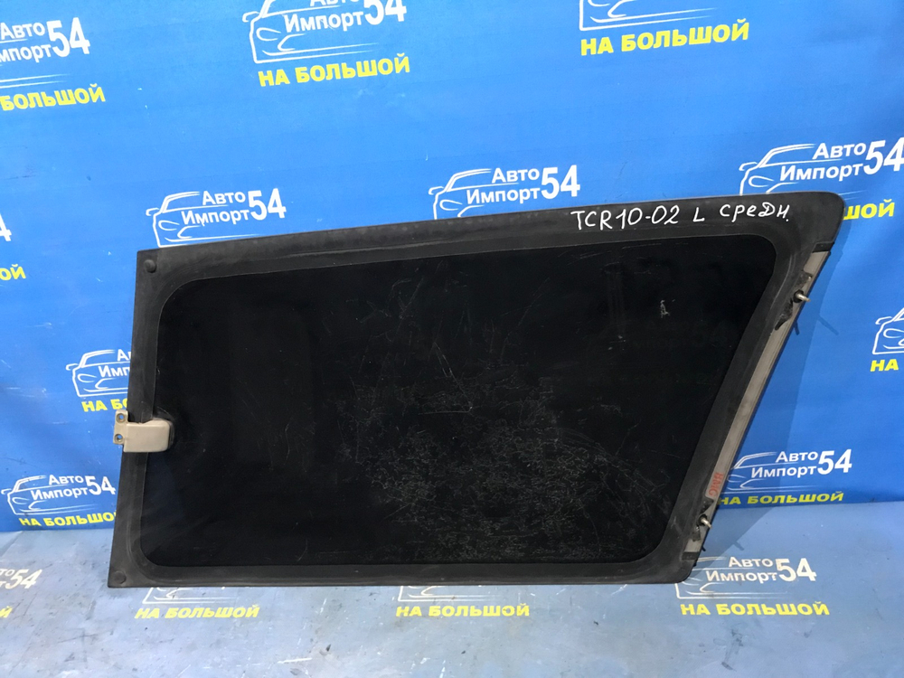 Стекло багажника левое TOYOTA ESTIMA 1999