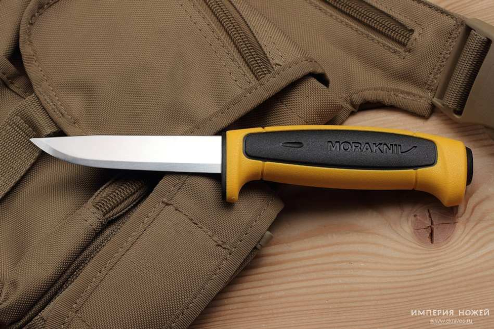 Нож Morakniv Basic 546, нержавеющая сталь, желтый (134145)