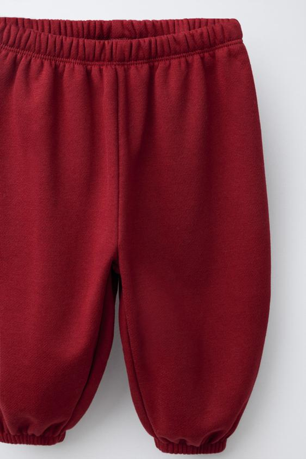 ZARA КОМПЛЕКТ ТОЛСТОВКА С МАХРОВОЙ НАШИВКОЙ И БРЮКИ-ДЖОГГЕРЫ, ТЕМНО-РОЗОВЫЙ