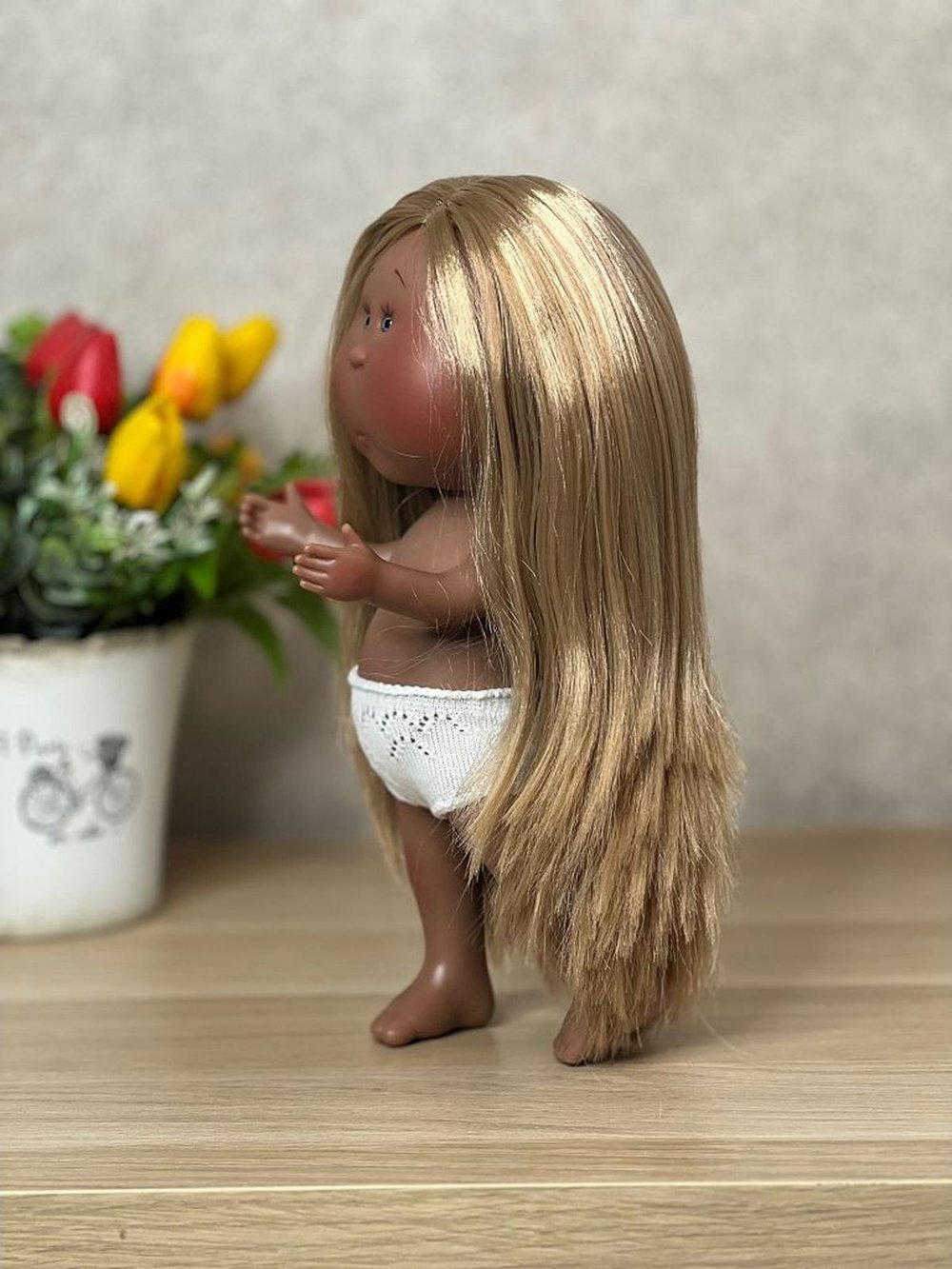 Кукла Nines виниловая 30см MIA без одежды (3000W12A1)