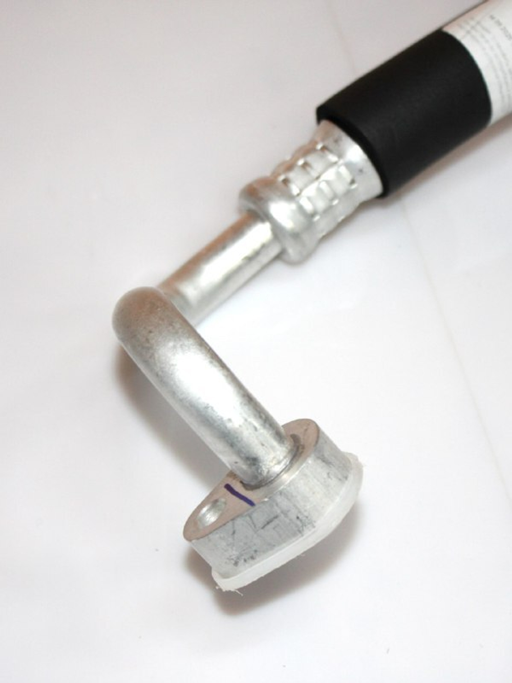 Трубка кондиционера высокого давления S8108400 для Lifan X60