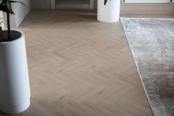 Fargo Herringbone Дуб Аттика, 1,12 м²