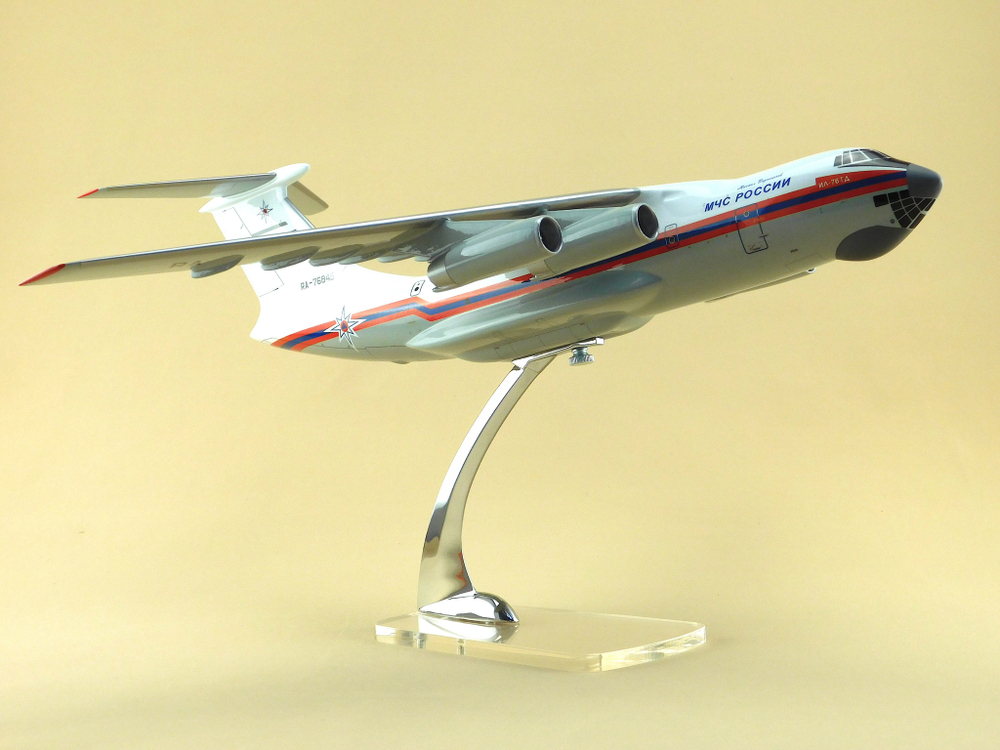 Модель самолета Ил-76ТД (М1:100, МЧС России, RA-76845, Михаил Водопьянов)