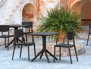 Стол пластиковый Sky Table 70 черный