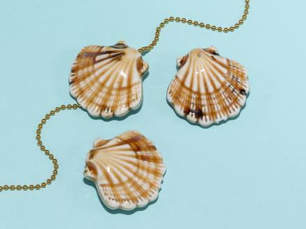 Бусина "Ракушка гребешок" 25,5х27мм, керамика