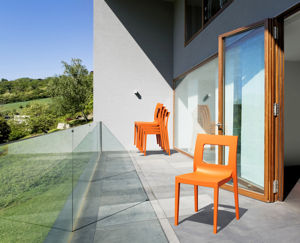 Стул пластиковый Siesta Contract Lucca, оранжевый