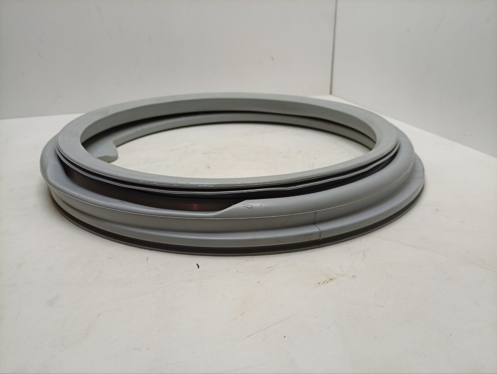 VMUF501B кт19 Манжета люка к стиральной машине Hotpoint-Ariston 144003044 б/у