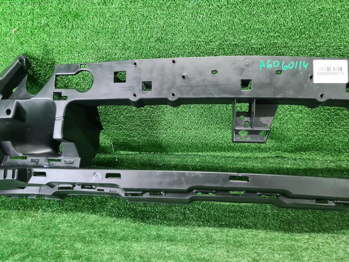 Кронштейн переднего бампера Mercedes GLE C292 (2015-2019)