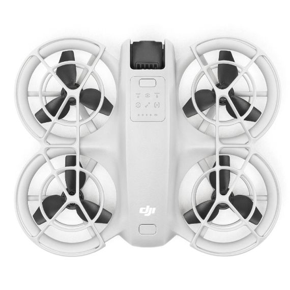 DJI Neo Fly More Combo — квадрокоптер с пультом RC-N3 и расширенным комплектом