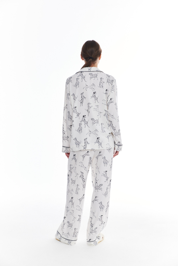 Блуза и топ из вискозы с кантом и далматинцами в 44 размере