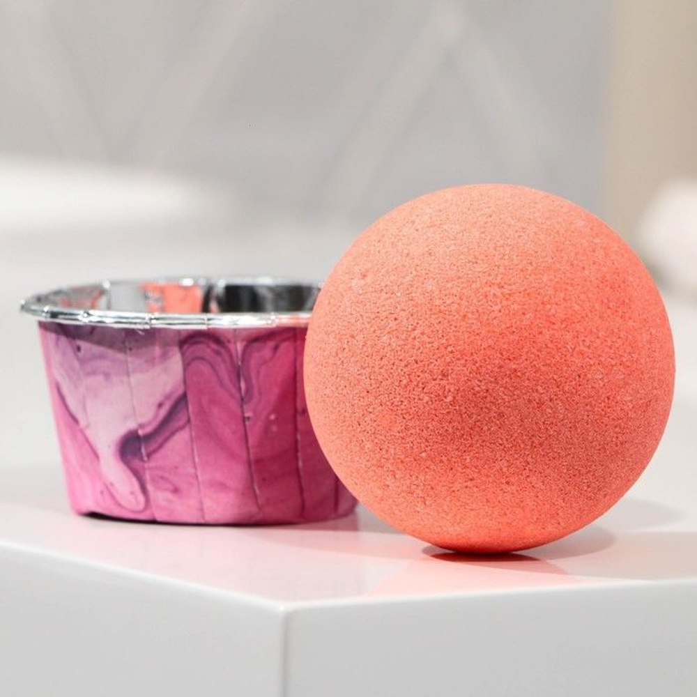 Бомбочка для ванны «Клубничный капкейк» с ароматом клубники - 130 гр. (Цвет: оранжевый)