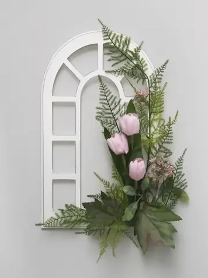 Декоративная цветочная композиция