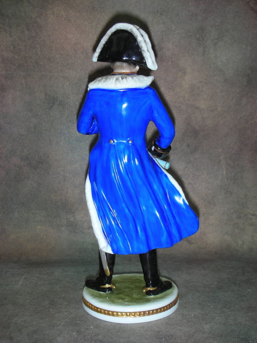 Статуэтка. Фарфор. Солдат. Маршал Наполеона. Полководец Мишель Ней. Kaiser. Германия