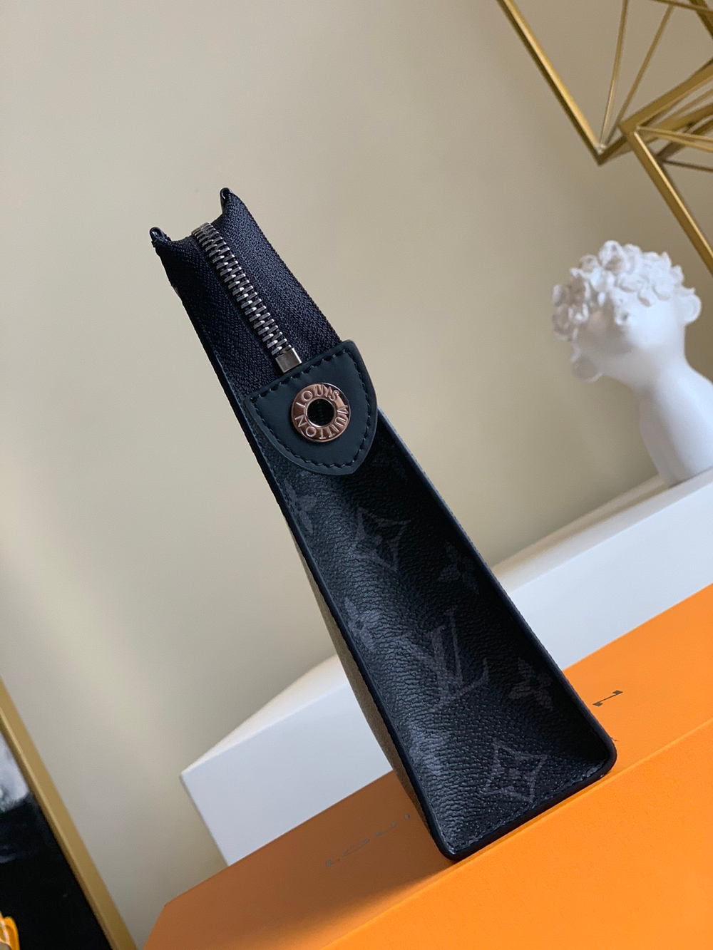 Louis Vuitton Pochette Voyage MM