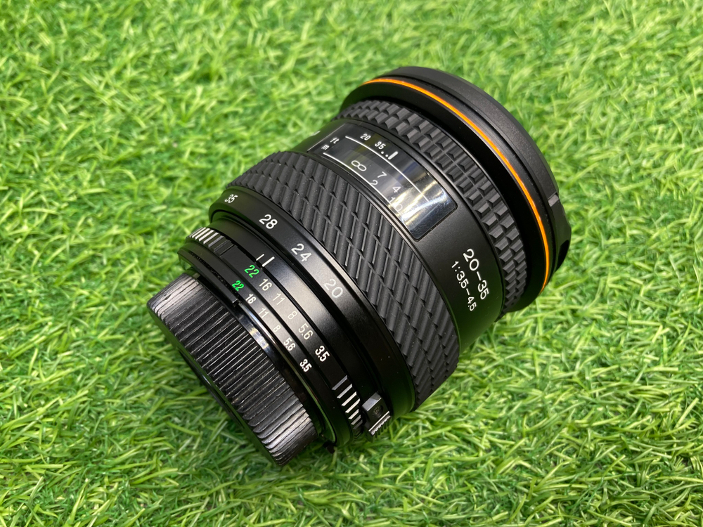 Tokina AF 20-35mm 3.5-4.5 Nikon F