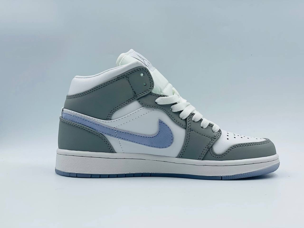 Кроссовки Nike Air Jordan 1 Mid