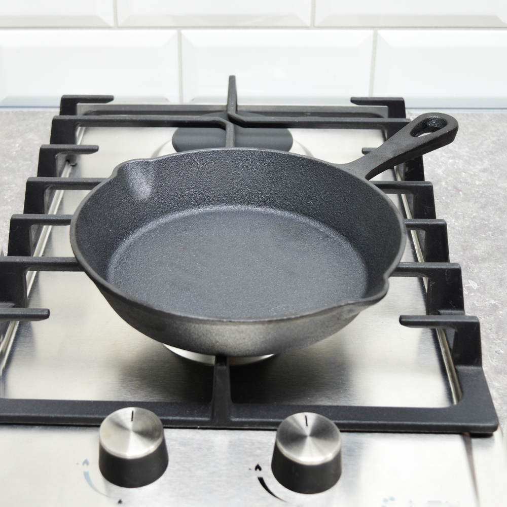 Сковорода 18,5см чугунная литая ручка тм MYRON COOK