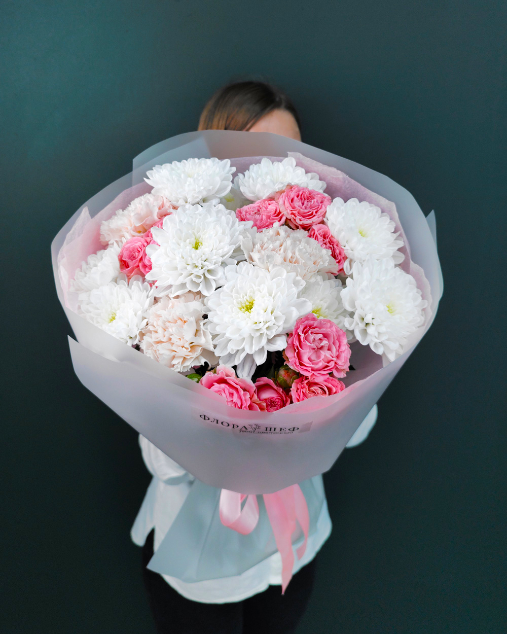 Букет диантус,пионовидная роза и хризантема(00260)