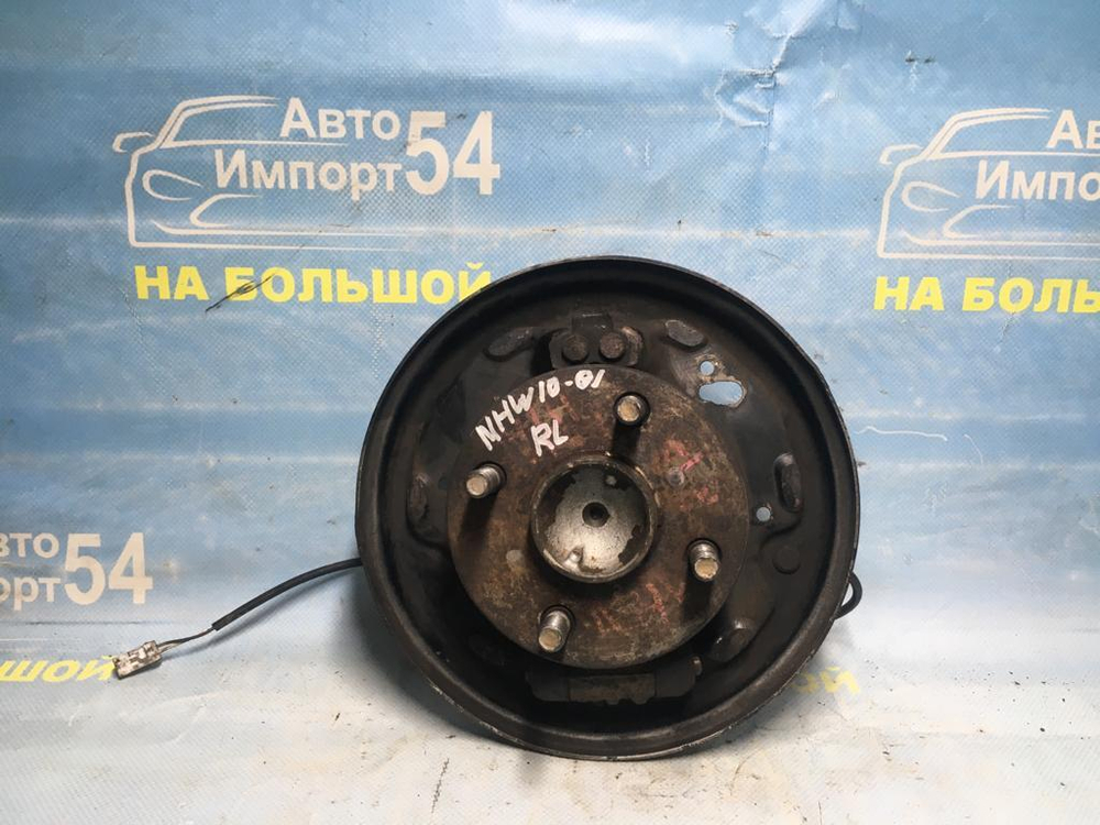 Ступица задняя левая TOYOTA PRIUS 1999