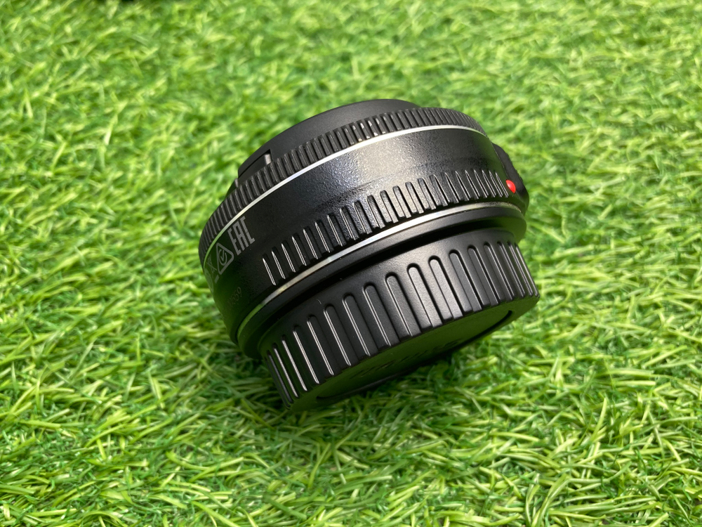 Canon EF 40mm 2.8 STM