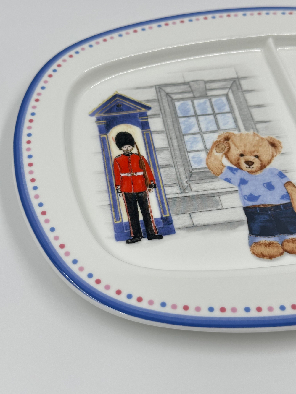 Тарелка Wedgwood London Bear