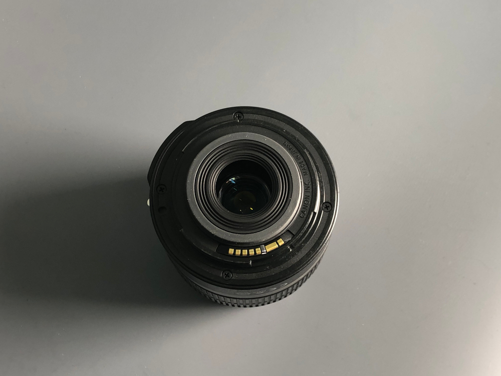 Canon 600D Kit 18-55mm IS 5.500 кадров