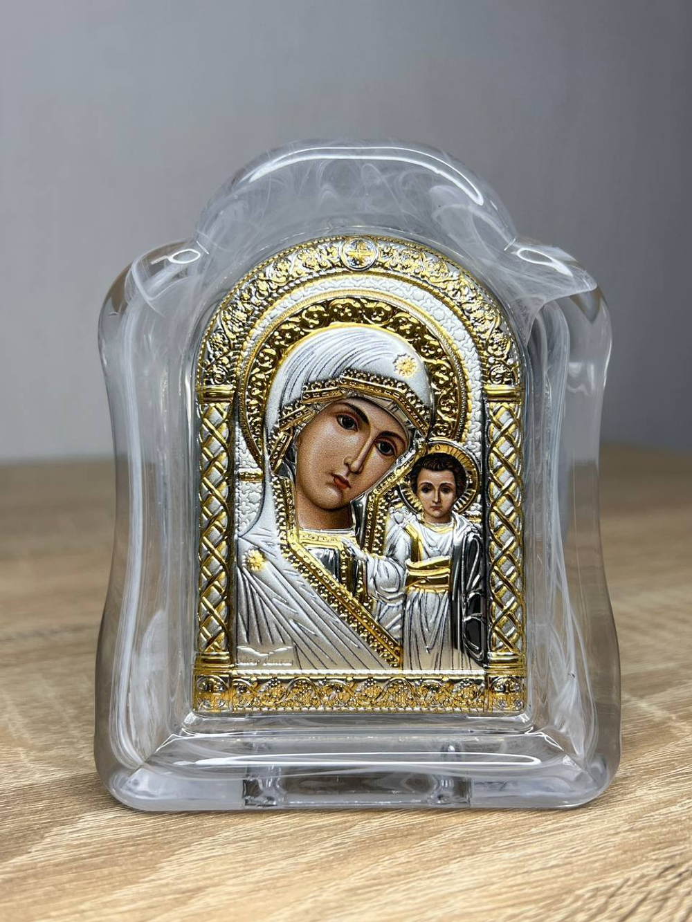 Казанская БМ, икона арочная, белое муранское стекло 103х147