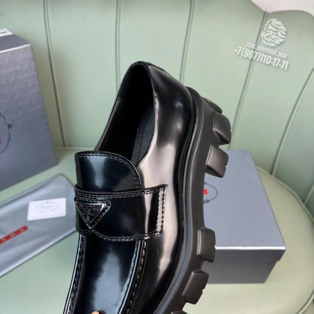 Туфли Prada