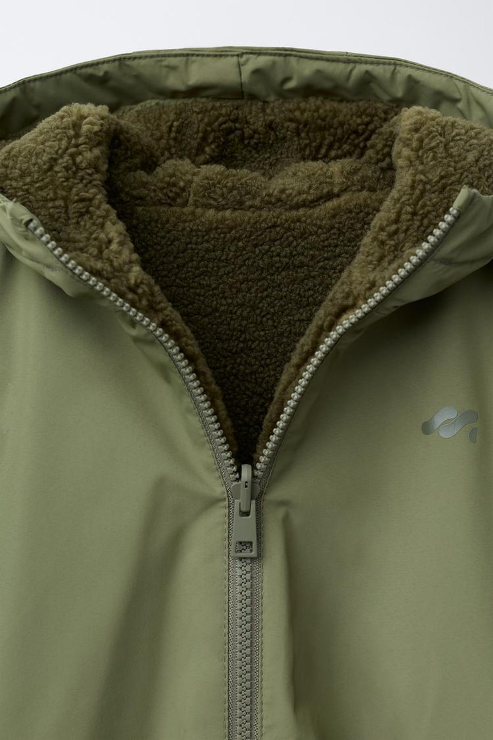 ZARA ДВУСТОРОННЯЯ ВОДОНЕПРОНИЦАЕМАЯ КУРТКА С ЛОГОТИПОМ, ХАКИ