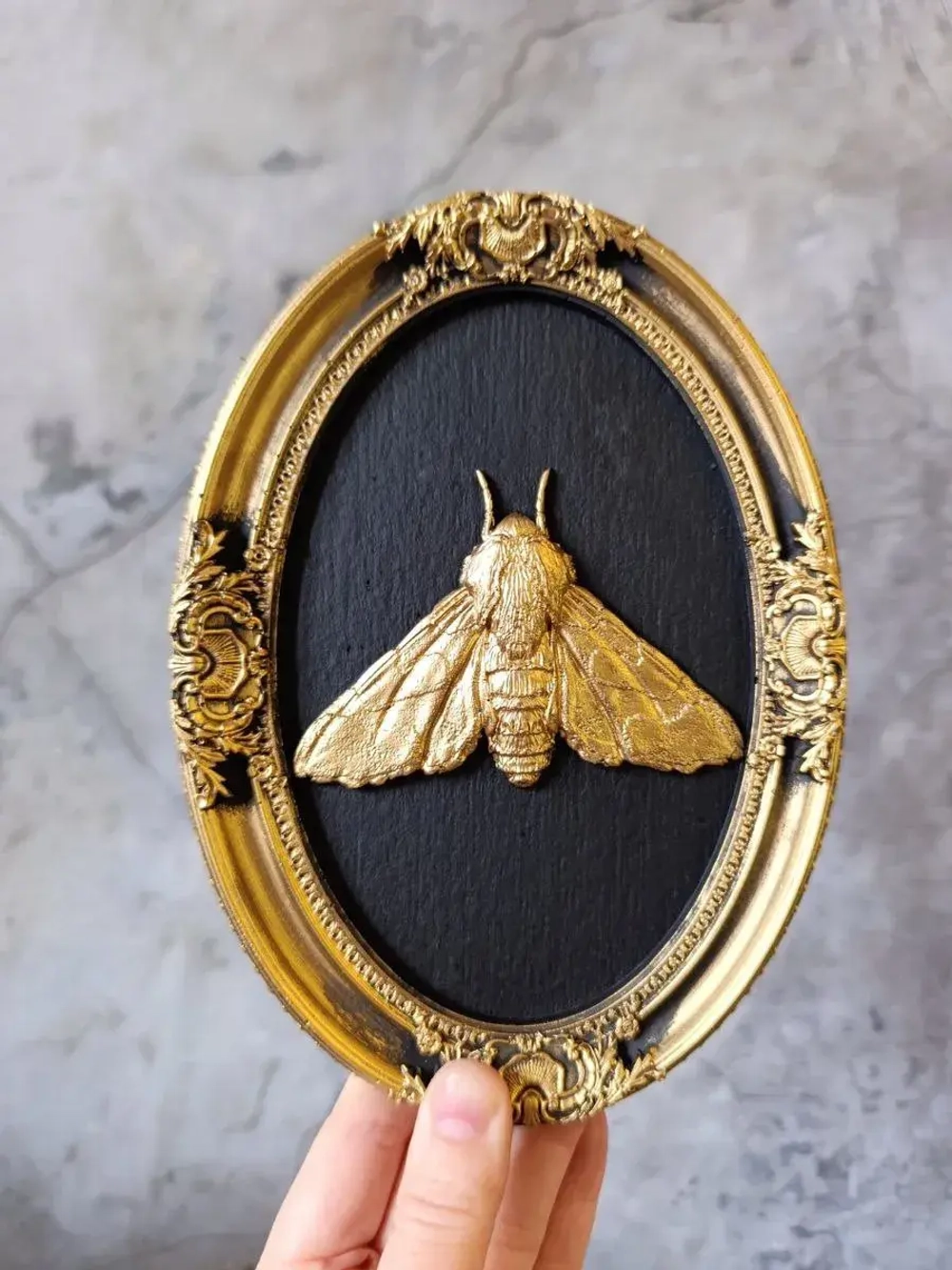 Барельеф на стену из гипса Мотылек