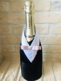 Свадебное украшение на шампанское