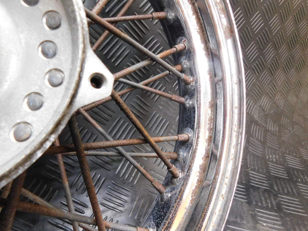 Колесо переднее Yamaha Drag Star 400 051650