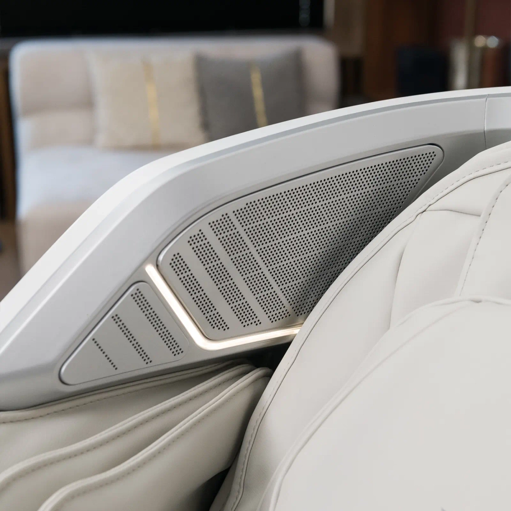 Массажное кресло Orlauf Angel White