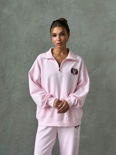Розовый спортивный костюм с вышивкой-лого