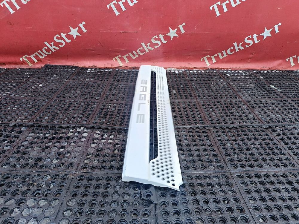 Накладка бампера 2023г