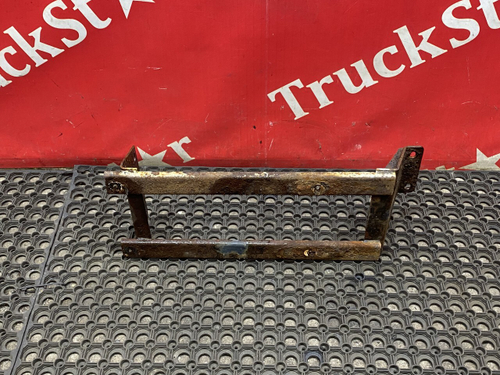 Кронштейн крыла переднего левого 2018г