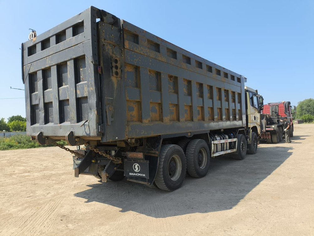 Shacman (Shaanxi) SX* 8x4 Самосвал SX33186V366 (Дизельный, 11,6 л, 423 л.с., МТ)