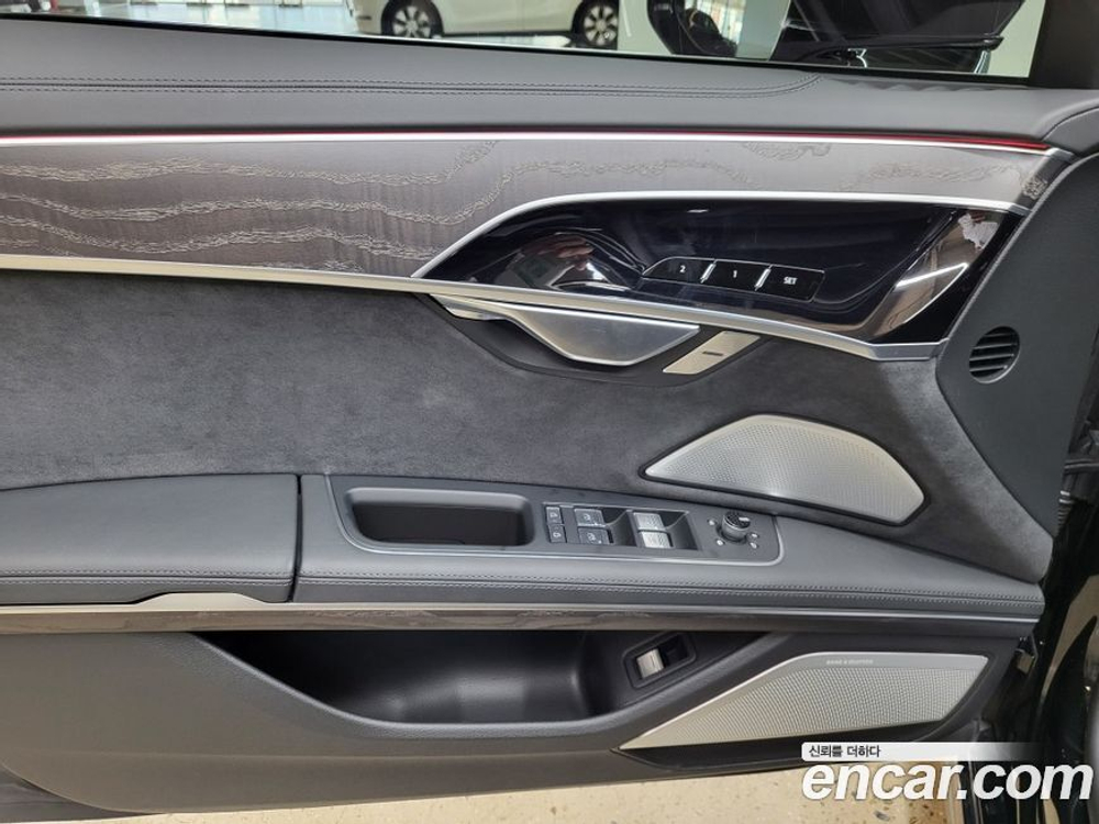 Audi A8 (D5) 55 TFSI Quattro Premium LWB (12.2022)