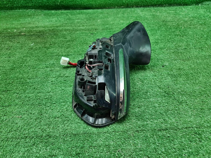 Зеркало правое Toyota Camry xv70 (2017-нв) 8 конт