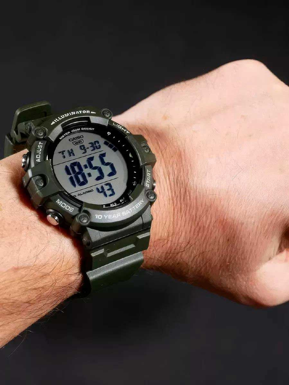 Часы Casio AE-1500WHX-3A