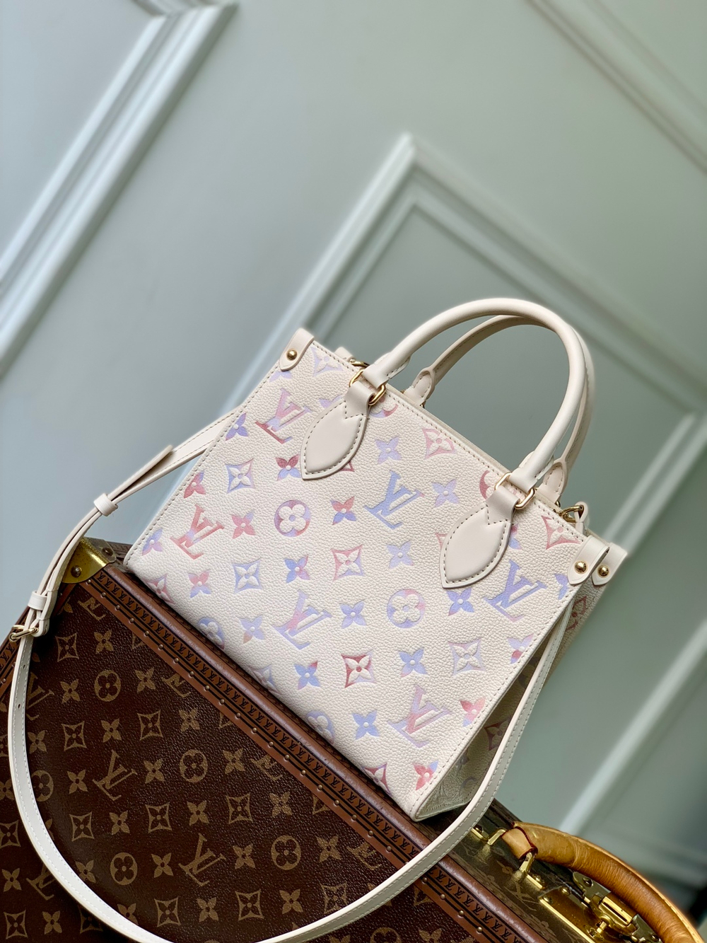 Louis Vuitton Onthego PM