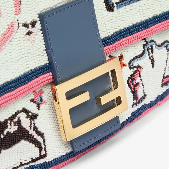 Сумка Fendi из ткани FF с вышивкой Astrology белый