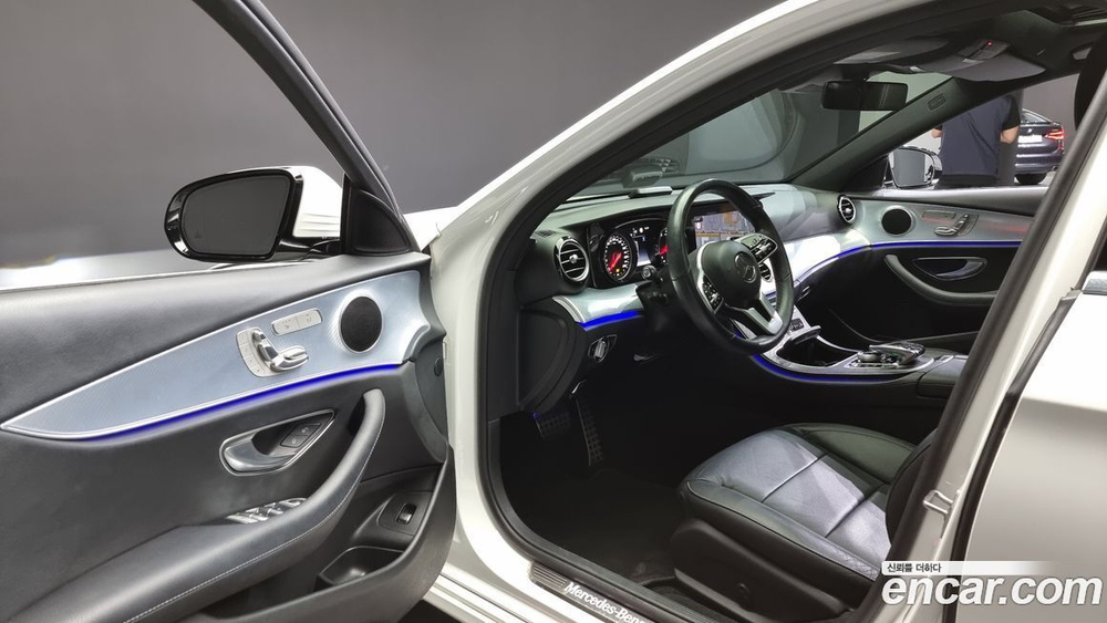 Mercedes-Benz E-Class W213 E250 Avangarde (05.2020)
