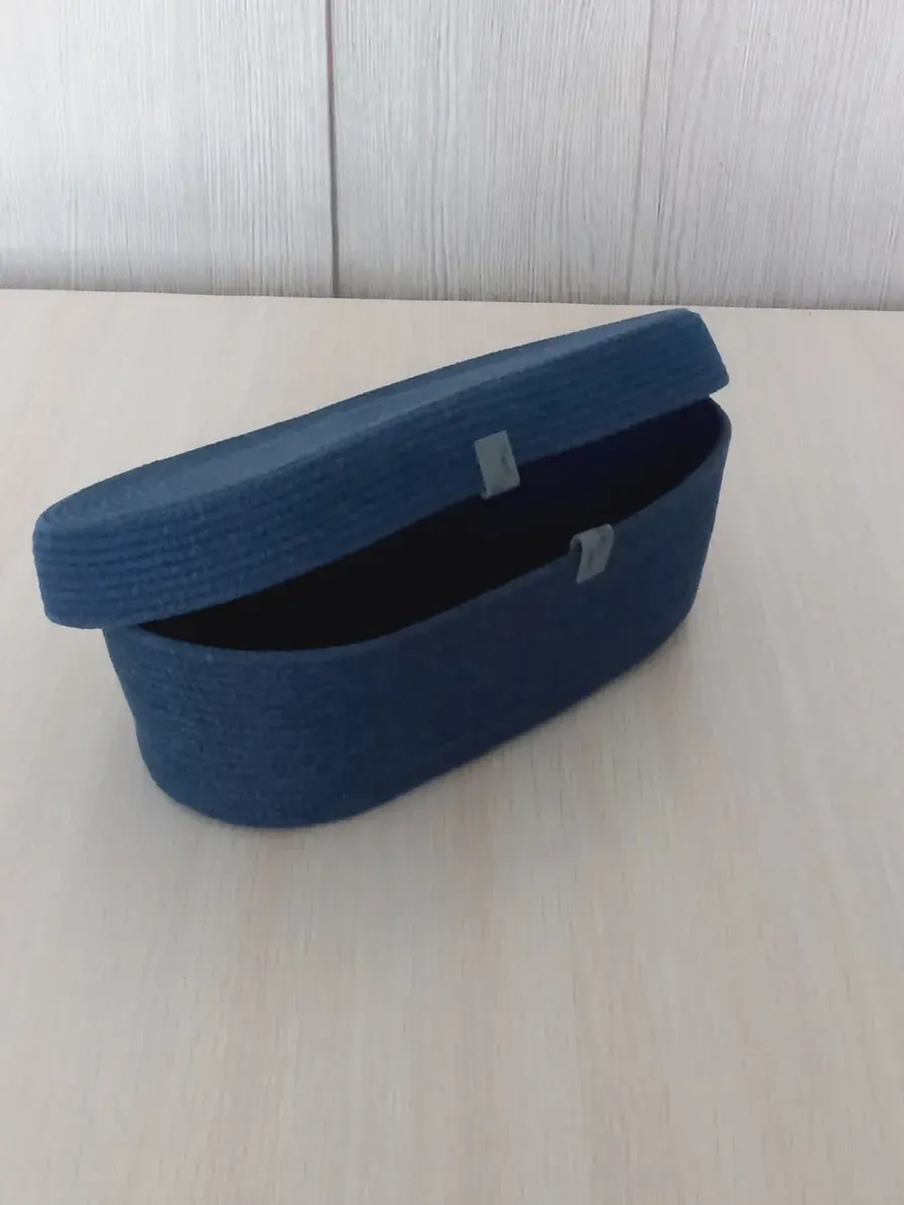 Корзина плетеная с крышкой