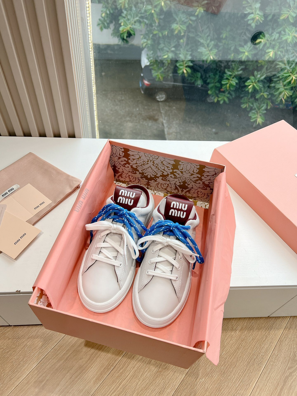 Miu Miu Sneaker