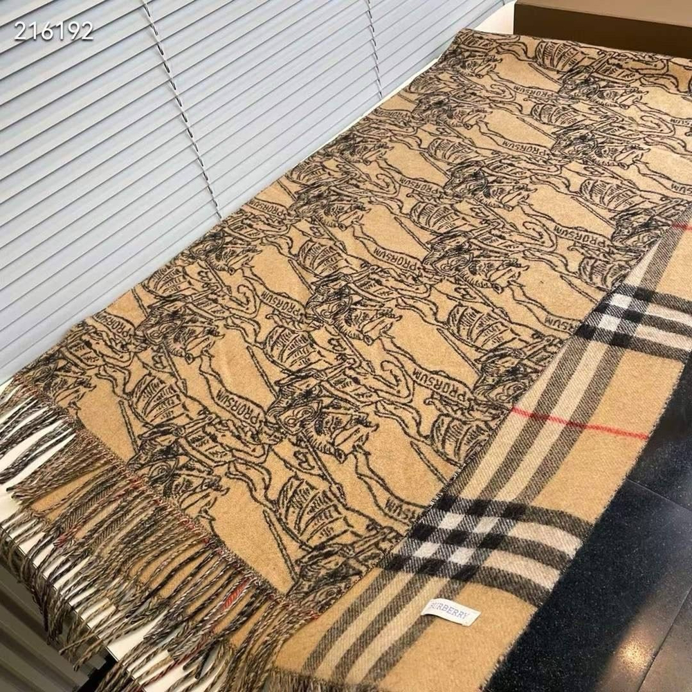 Шарф Burberry
