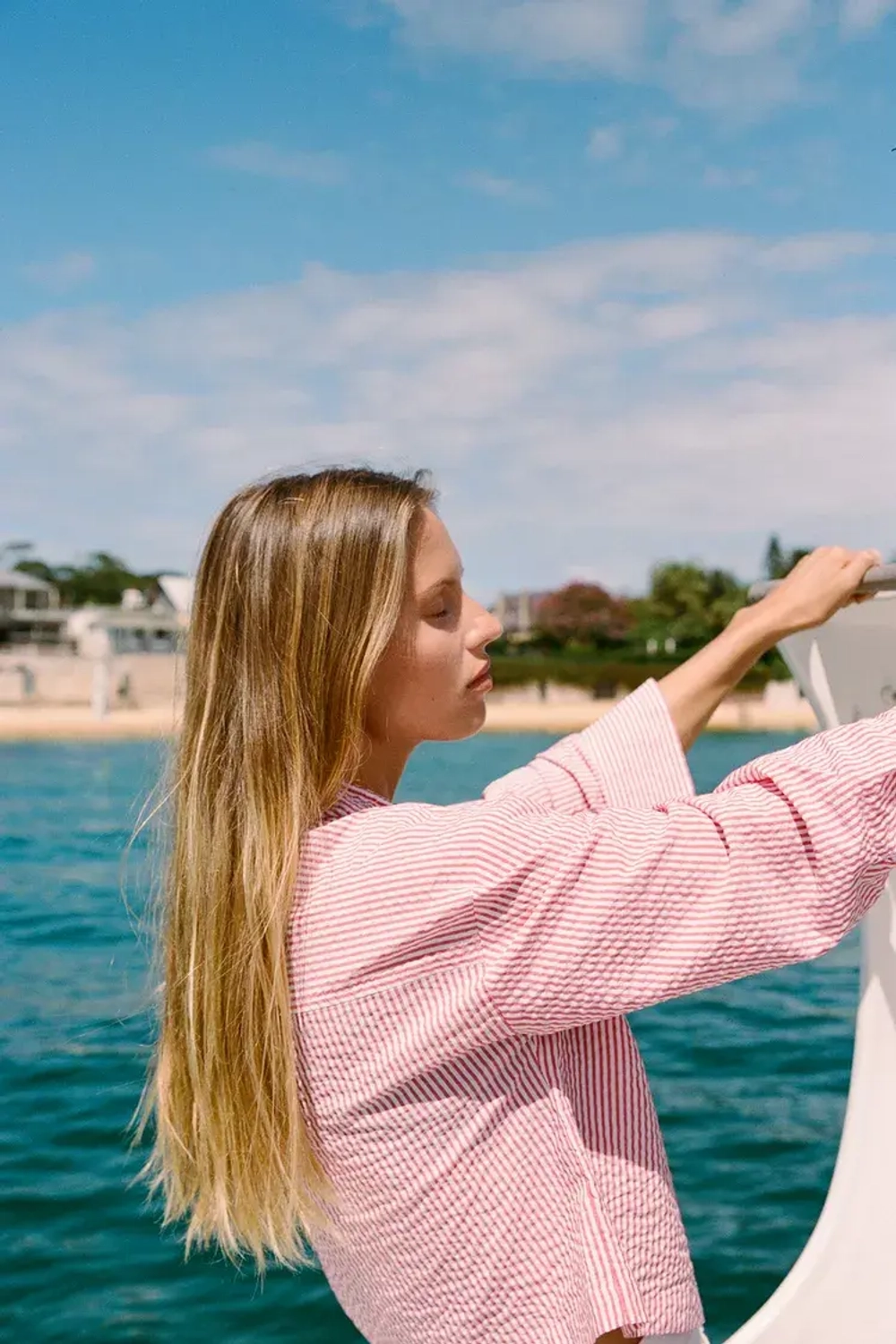 ZARA РУБАШКА В ПОЛОСКУ С ВЫСОКИМ ВОРОТНИКОМ, КРАСНЫЙ/БЕЛЫЙ