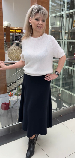 Юбка трикотажная, гаде в темно-синем цвете