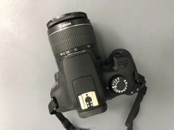Canon EOS 4000D Kit EF-S 18-55 III (1.300 кадров)