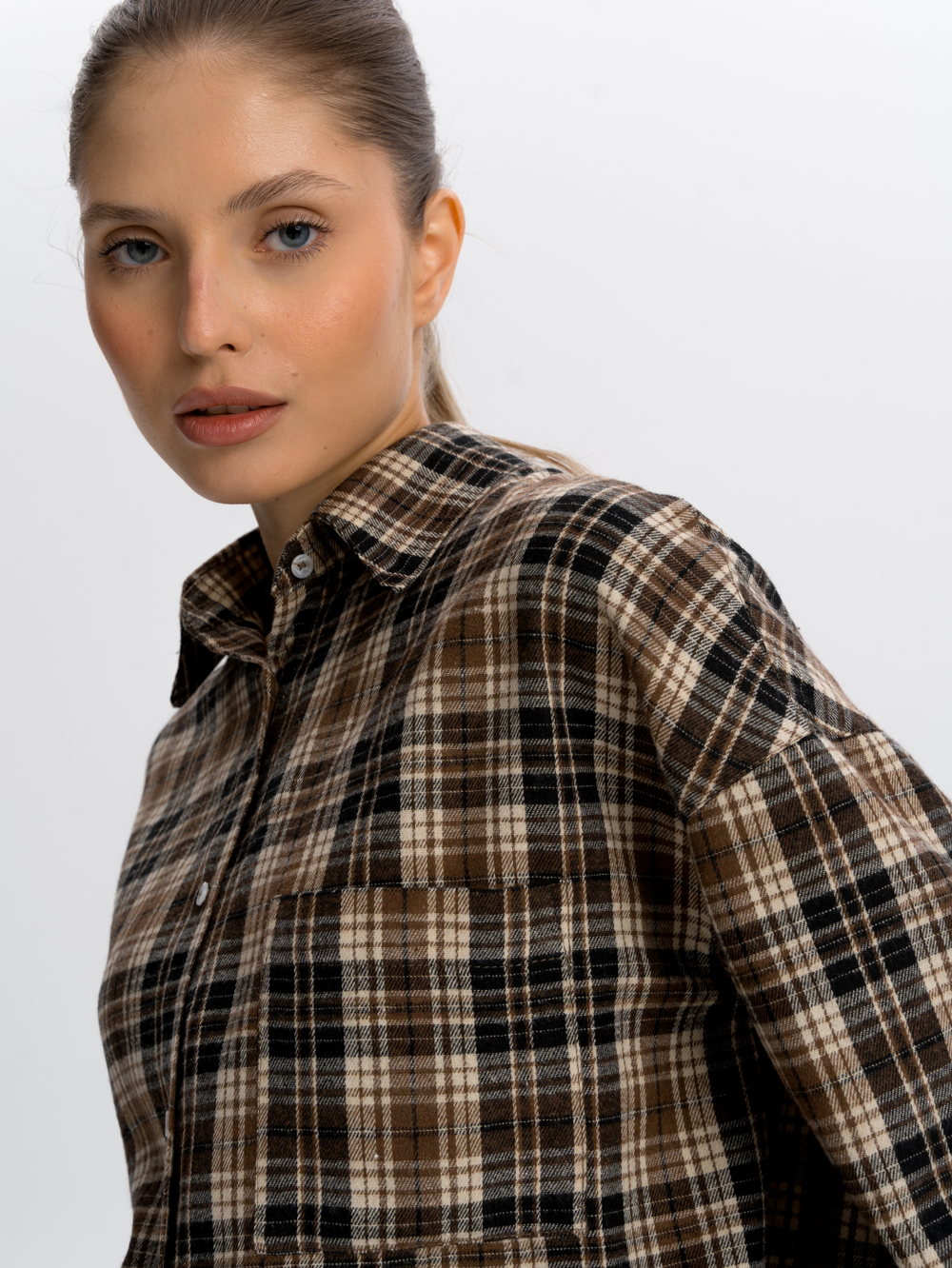 Рубашка в мелкую клетку